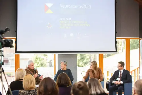 neurostartas_diskusija-min